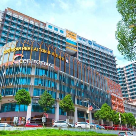 Centrestage Petaling Jaya By Perfect Host Hotel ภายนอก รูปภาพ The hotel in 2015
