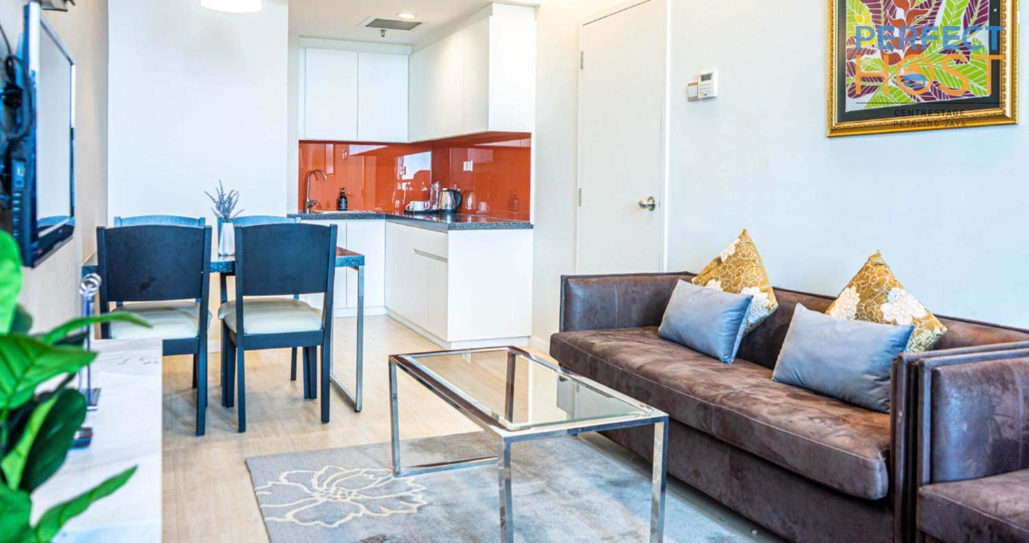 Centrestage Petaling Jaya By Perfect Host Hotel ภายนอก รูปภาพ A typical apartment at The Residence