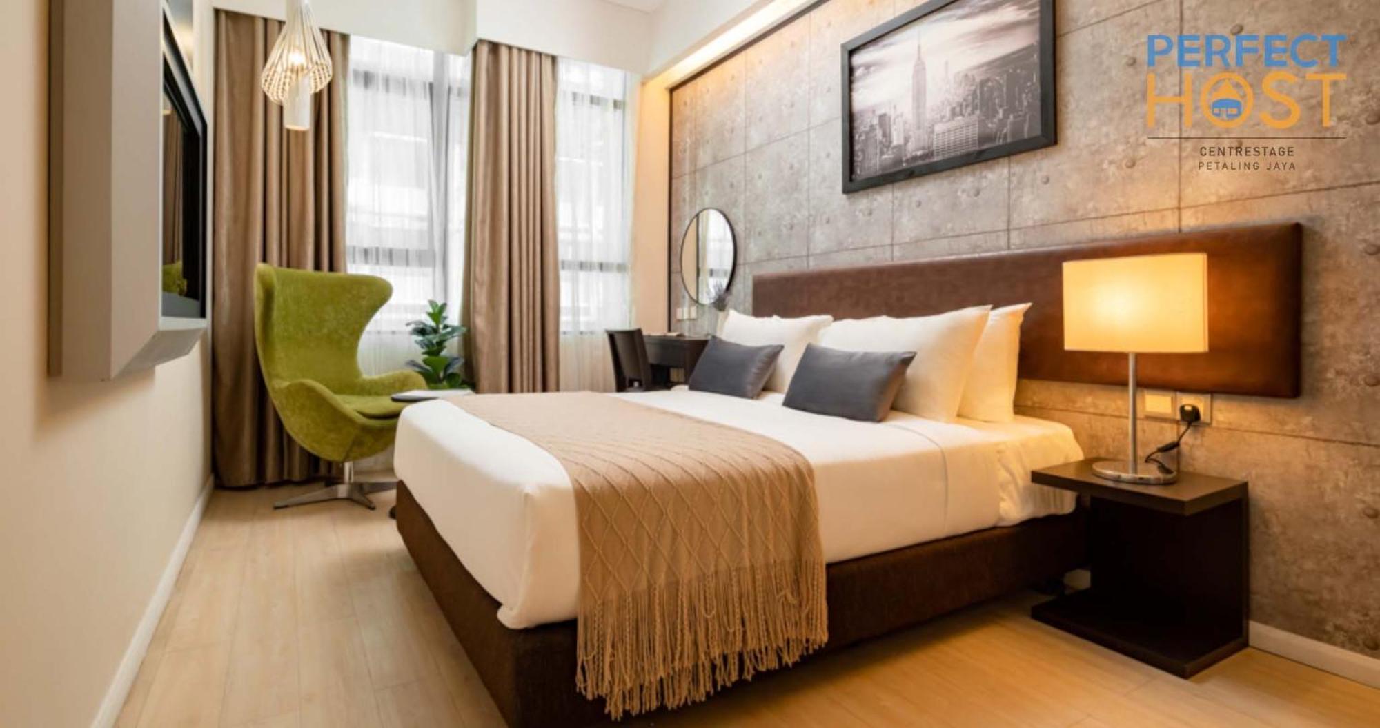 Centrestage Petaling Jaya By Perfect Host Hotel ภายนอก รูปภาพ Deluxe Room